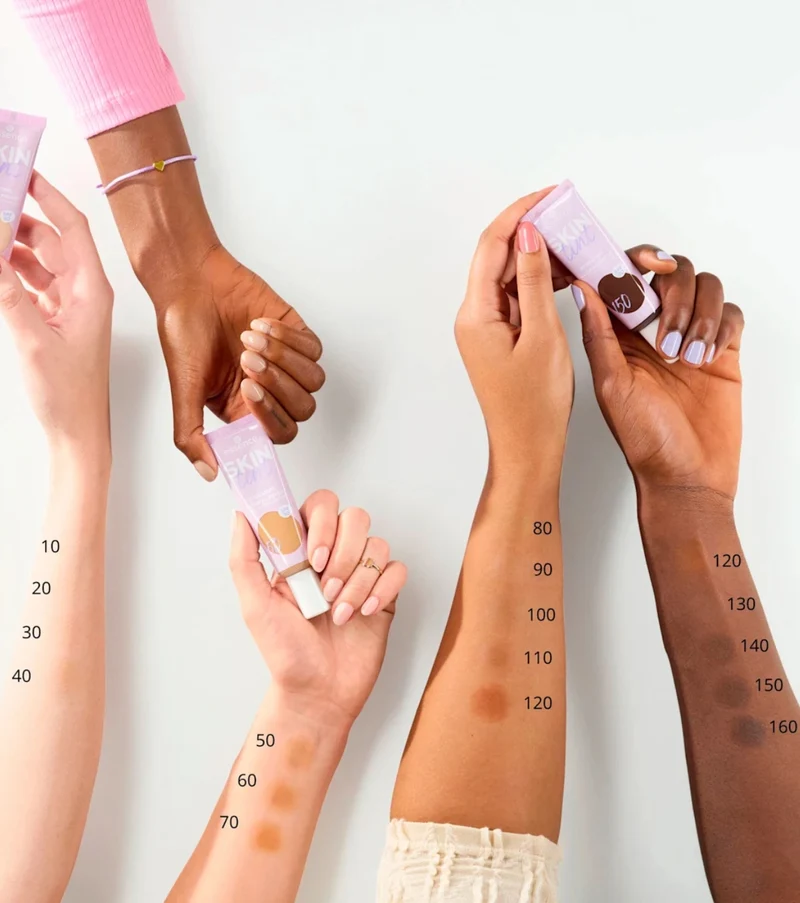Essence cosmetics Tinta Idratante Spf 30 Tonalità 140 30 ml — Crema idratante colorata con protezione solare